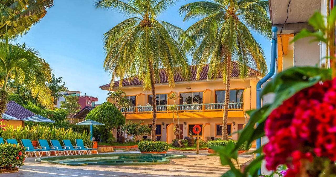 Coconut Resort Hotel Patong Exteriör bild
